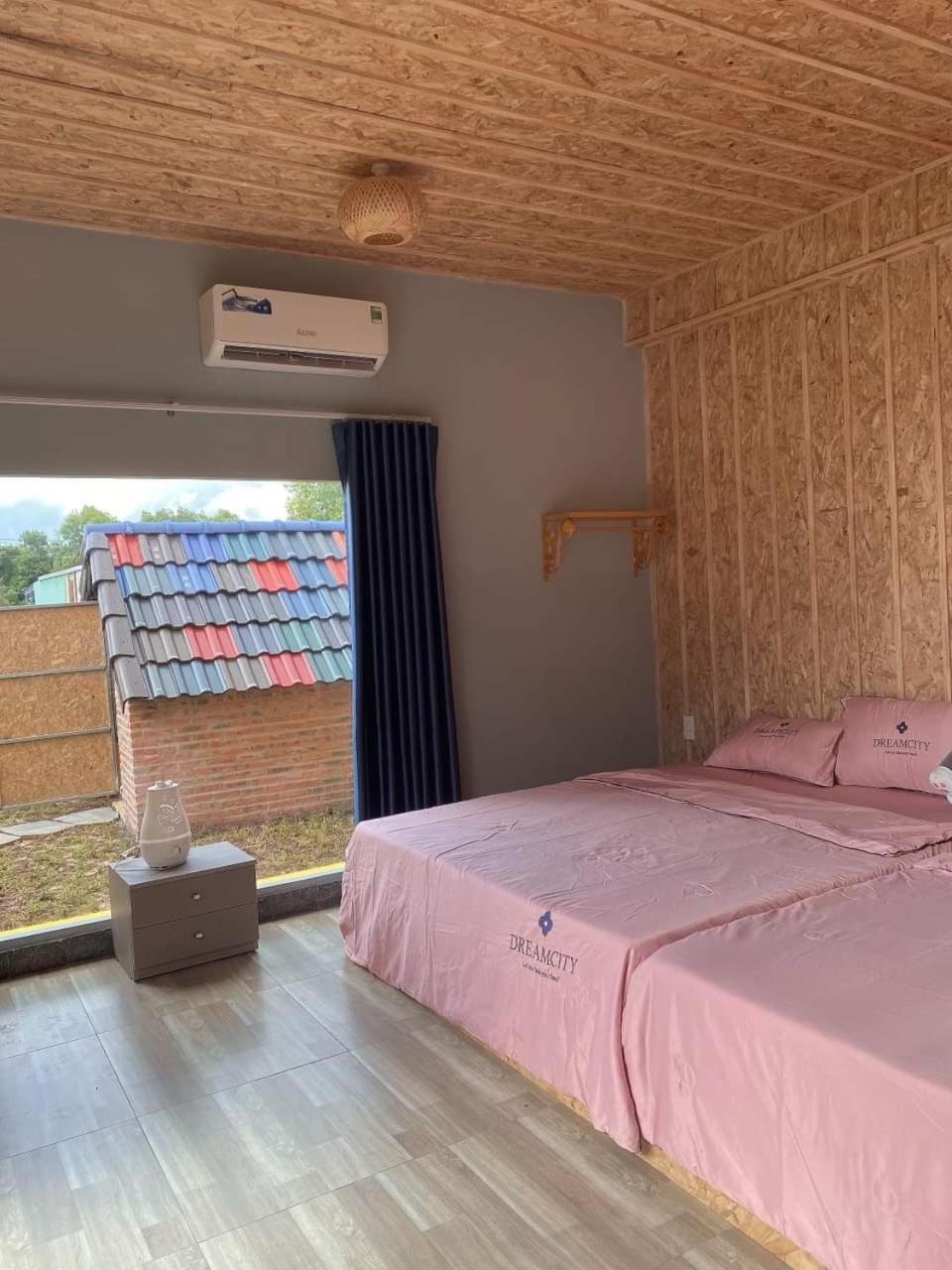 Viet Kieu Royal Hotel Xuyên Mộc Eksteriør billede