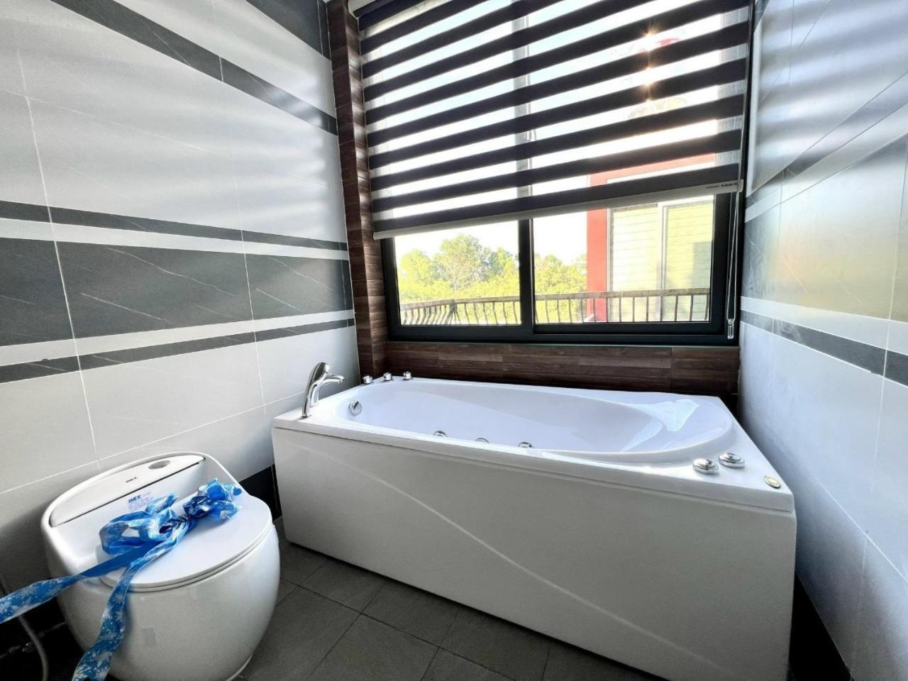 Viet Kieu Royal Hotel Xuyên Mộc Eksteriør billede